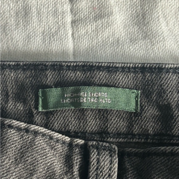 NWT Wild Fable black distressed shorts. Size 2 - Picture 5 of 9